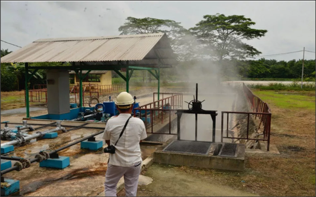 Pembangkit Listrik Biogas Komersial Pertama di Indonesia